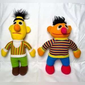 VINTAGE 1980S PLAYSKOOL SESAME STREET ERNIE AND BERT STUFFED TOYS